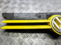 решетка радиатора Volkswagen Golf 3 поколение 2000, 1.4 л., бензин, МКПП, универсал, 1J0853651L - фото №6