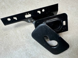 кронштейн (крепление) Mercedes-Benz GLK-Класс X204 [рестайлинг] 2014, 2.2 л., дизель, АКПП, белый, внедорожник 5 дв., полный привод, A2048601931