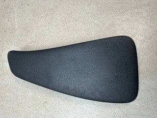 подушка безопасности коленная Mercedes-Benz GLK-Класс X204 [рестайлинг] 2014, 2.2 л., дизель, АКПП, белый, внедорожник 5 дв., полный привод, 605010801C