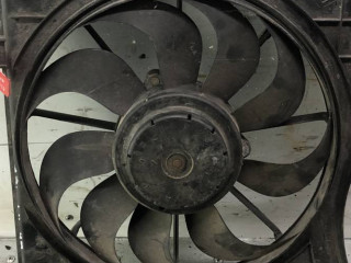 вентилятор радиатора Volkswagen Golf 4 поколение 2001, 1.6 л., BCB, бензин, 5МКПП, серебро, универсал