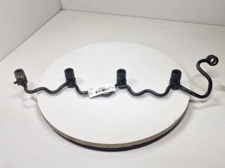 трубка обратки форсунок Toyota RAV4 2 поколение (XA20) 2003, 2.0 л., дизель, МКПП, полный привод