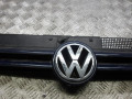 решетка радиатора Volkswagen Golf 4 поколение 2002, 1.9 л., дизель, МКПП, универсал, 1J0853651H - фото №8