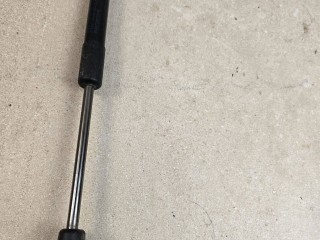 амортизатор капота BMW 2016, бензин, АКПП, белый, задний привод, 51237309119