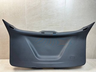 обшивка крышки багажника Alfa Romeo Stelvio 1 поколение 2018, 2.0 л., АКПП, серый, внедорожник 5 дв., полный привод, 156144533