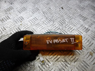 поворотник правый Volkswagen Passat B2 1983, 454A112