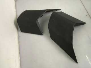 обшивка стойки Land Rover Range Rover Sport 2 поколение [рестайлинг] 2020, 3.0 л., 306DT, дизель, АКПП, rhodium silver (1ac), внедорожник 5 дв., полный привод, правый руль, LR043402, DK6231011AD8PVJ