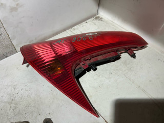 фонарь задний правый Peugeot 206 1 поколение 2003, 1.6 л., бензин, универсал