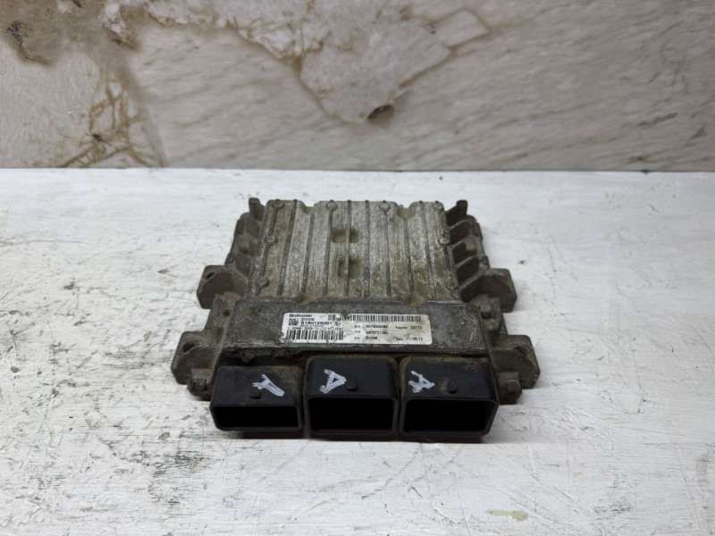 блок управления двигателем Citroen Jumper 2 поколение 2012, 2.2 л., дизель, 9676721380, 9679009380 - фото №1