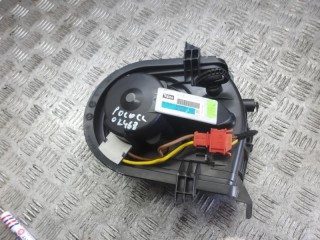 моторчик печки Volkswagen Polo 3 поколение 1998, 1.4 л., бензин, МКПП, седан, 1H1820021