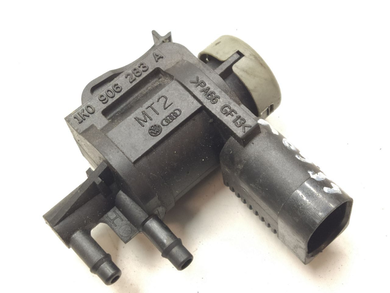 электромагнитный клапан Audi A4 B7 2007, 2.0 л., TD, дизель, МКПП, передний привод, 1K0906283A - фото №1