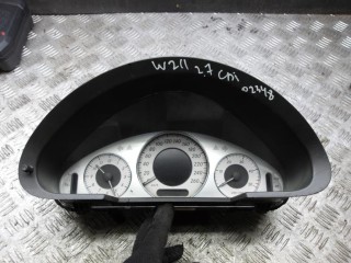 щиток приборов (приборная панель) Mercedes-Benz E-Класс W211/S211 2003, 2.7 л., дизель, АКПП, седан, A2115400547