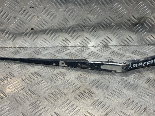 щеткодержатель (поводок стеклоочистителя, дворник) Nissan Almera N15 1997, седан