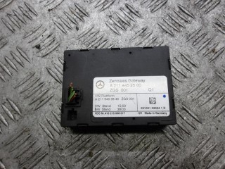 блок комфорта Mercedes-Benz E-Класс W211/S211 2004, 3.2 л., дизель, АКПП, универсал, A2114452500