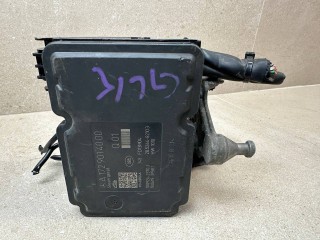 блок ABS Mercedes-Benz GLK-Класс X204 [рестайлинг] 2014, 2.2 л., дизель, АКПП, белый, внедорожник 5 дв., полный привод, A1729014000