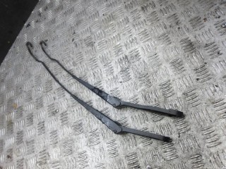 щеткодержатель (поводок стеклоочистителя, дворник) Volkswagen Transporter T4 1998, 1.9 л., дизель, МКПП, микроавтобус, 701955410A, 701955409A