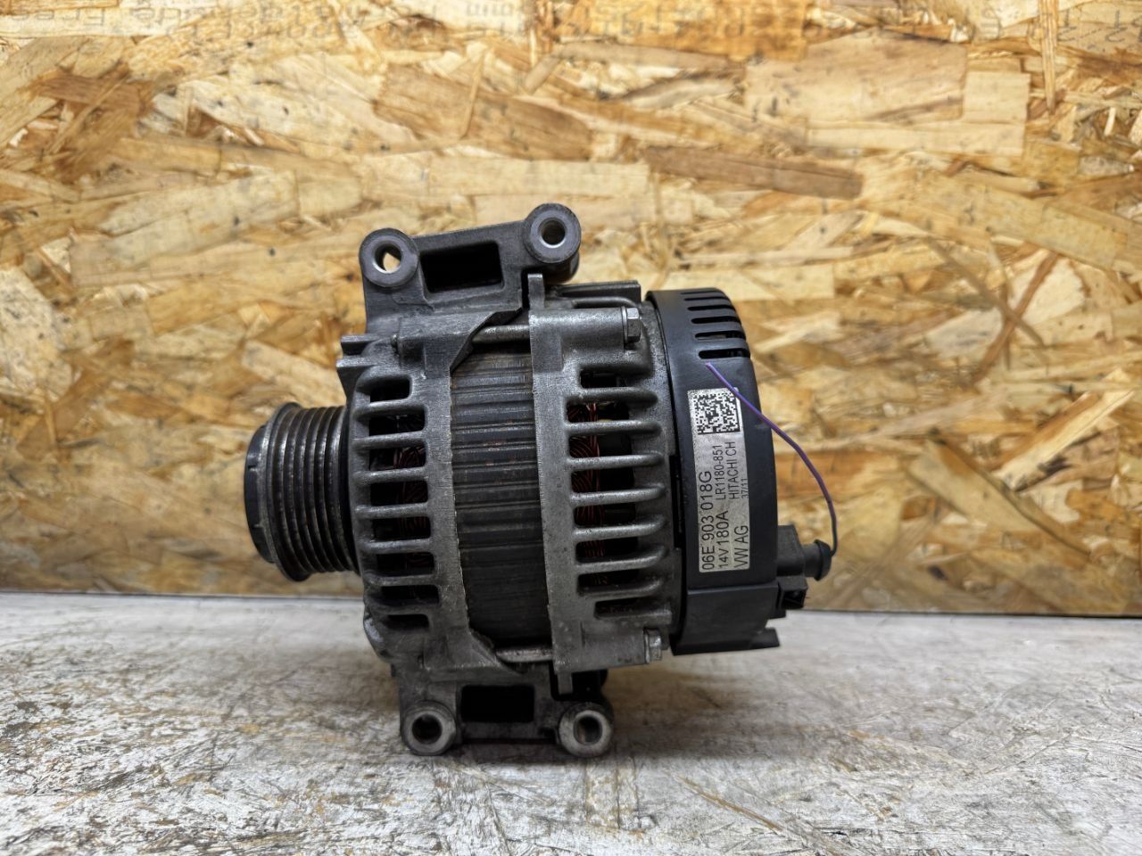 генератор Audi A6 4G/C7 2012, 3.0 л., TFSI, бензин, 06E903018G, LR1180851 - фото №1
