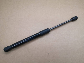 амортизатор капота Audi S6 C7 [рестайлинг] 2018, 4.0 л., бензин, 4G8823359A