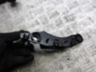 крепление бампера Audi Q2 1 поколение 2017, 81A807183