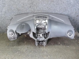панель передняя салона (торпедо) Ford Fiesta 6 поколение [рестайлинг] 2015, 1.3 л., бензин, МКПП, хетчбэк 5 дв.