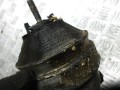 подушка крепления двигателя Volkswagen Passat B5 1999, 8D0199379J - фото №3
