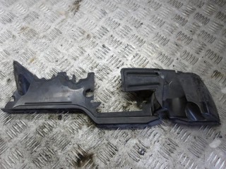 воздуховод (дефлектор) радиатора Audi A1 8X 2012, 8XA121283A