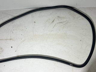 уплотнитель двери Chevrolet Equinox 3 поколение 2020, 1.5 л., бензин, АКПП, внедорожник 5 дв., передний привод