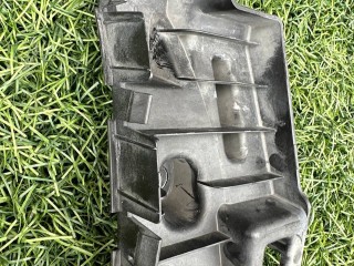 Крепление бампера заднего Maserati Quattroporte 6 поколение [рестайлинг] 2019, 3.0 л., бензин, АКПП, чёрный, седан, задний привод, 670003324