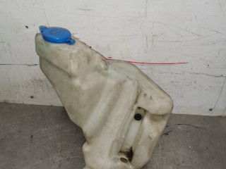 бачок омывателя Audi A4 B5 1995, 1.8 л., AEB, бензин, 5МКПП, седан