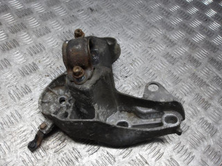 кронштейн двигателя Audi A6 4F/C6 2007, 2.7 л., дизель, АКПП, универсал, 4F0199352M