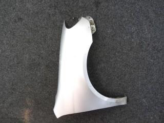 крыло переднее правое Volkswagen Golf 6 поколение 2009, 1.6 л., дизель, МКПП, универсал