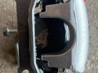 суппорт задний правый Fiat Stilo 1 поколение 2002, 1.6 л., бензин, 5МКПП, хетчбэк 5 дв.