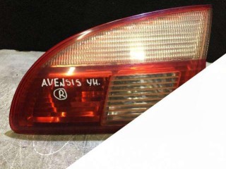 фонарь крышки багажника правый Toyota Avensis 1 поколение (T220) 2000, универсал, 89022025