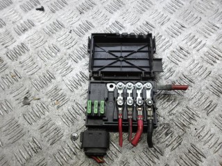 блок предохранителей Volkswagen Golf 3 поколение 1999, 1J0937550AC