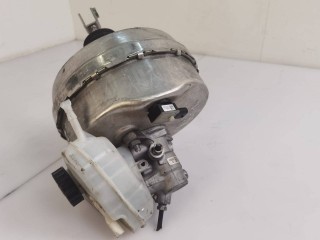 вакуумный усилитель тормозов Mercedes-Benz CLS-Класс C218 [рестайлинг] 2016, 3.0 л., OM 642.852, дизель, АКПП, белый 799, седан, задний привод, правый руль, A2134300430