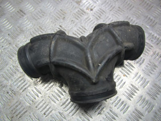 патрубок воздушного фильтра Volkswagen Touareg 1 поколение 2005, 7L6129623A