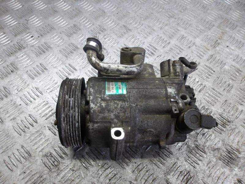компрессор кондиционера Volkswagen Polo 4 поколение 2005, 6Q0820803H - фото №1