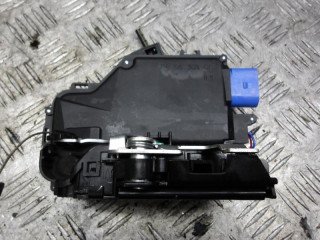 замок двери передней правой Volkswagen Golf 4 поколение 2006, 1.6 л., бензин, МКПП, хетчбэк 5 дв.