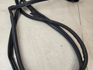 уплотнитель двери Infiniti EX 1 поколение 2010, 3.7 л., бензин, АКПП, серый, внедорожник 5 дв., полный привод, 808301BA0A