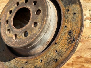 диски тормозные (комплект) Maserati Levante 1 поколение 2017, 3.0 л., бензин, АКПП, белый, внедорожник 5 дв., полный привод, 670032414