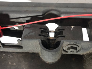 замок капота Audi A6 4F/C6 [рестайлинг] 2008, 2.7 л., дизель, АКПП, универсал