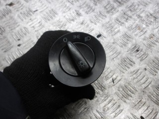 переключатель света Volkswagen Golf 4 поколение 2003, 1.4 л., бензин, МКПП, хетчбэк 5 дв., 1C0941531