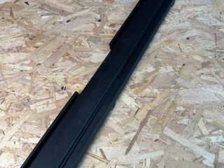 обшивка багажника Mercedes-Benz GLE W166 2018, 2.2 л., дизель, АКПП, черный, внедорожник 5 дв., правый руль, A1666842800