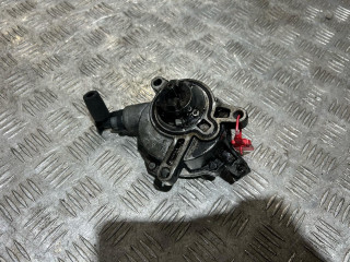 насос вакуумный Volvo XC90 1 поколение 2003, 2.4 л., D 5244 T, дизель, 6МКПП, внедорожник 5 дв.