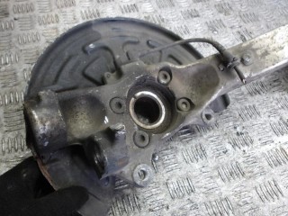 ступица передняя правая Audi A6 C5 [рестайлинг] 2004, 2.5 л., дизель, АКПП, универсал