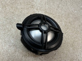 динамик высокочастотный (пищалка) Maserati Levante 1 поколение 2017, 3.0 л., бензин, АКПП, белый, внедорожник 5 дв., полный привод, 670002146