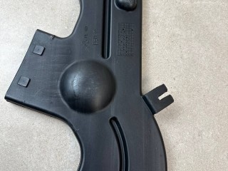 воздуховод (дефлектор) радиатора Maserati Quattroporte 6 поколение [рестайлинг] 2019, 3.0 л., бензин, АКПП, чёрный, седан, задний привод, 670006024