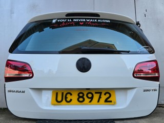 крышка багажника (дверь 3-5) Volkswagen 2016, 1.4 л., CZDA, бензин, АКПП, белый, передний привод, правый руль, 7N0827159B