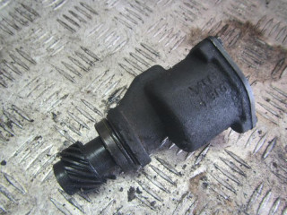 насос вакуумный Volkswagen Passat B3 1990