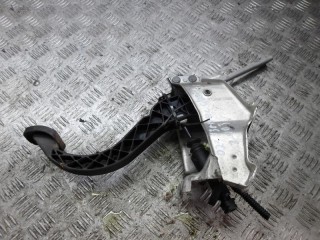 педаль сцепления Opel Corsa C 2003, 1.0 л., бензин, МКПП, хетчбэк 5 дв.