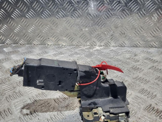 замок двери передней левой Mitsubishi Carisma 1 поколение 1997, 1.6 л., бензин, МКПП, хетчбэк 5 дв.